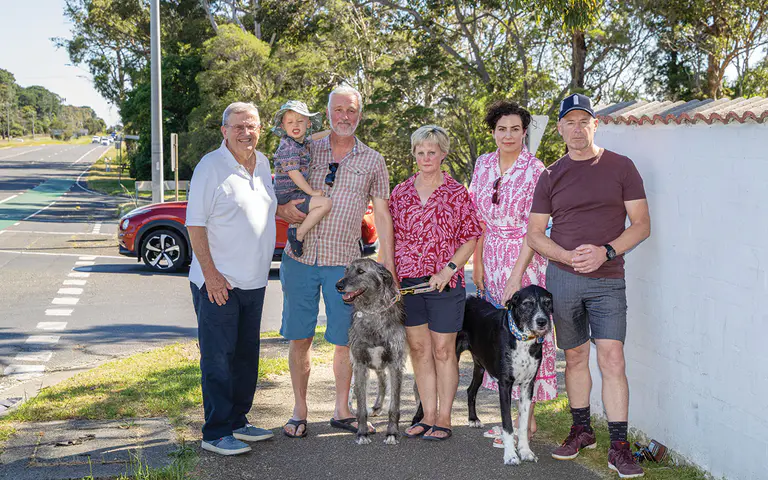 Mayor joins Mt Eliza locals in push for intersection upgrades