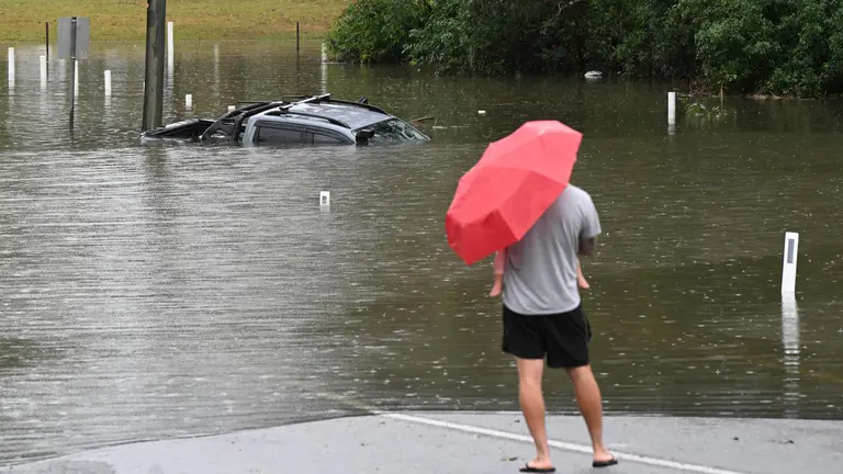 Queenslanders warned to brace for more severe storms after devastating flash floods