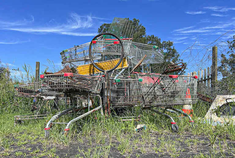 Coles puts the brakes on trolley dumping in Casino