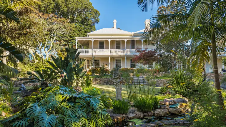 Historic 1885 Gippsland Lakes home hits market for $4.4m