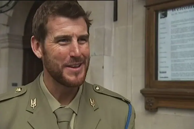 Ben Roberts Smith（本·罗伯茨-史密斯）在2GB电台接受本·福丹（Ben Fordam）专访，这是他被捕后首次接受媒体采访