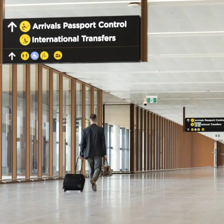 Direct to Doha: Qatar Airways to fly out of WSI
