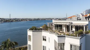 Late car magnate’s riverfront penthouse sells for $5.825 million