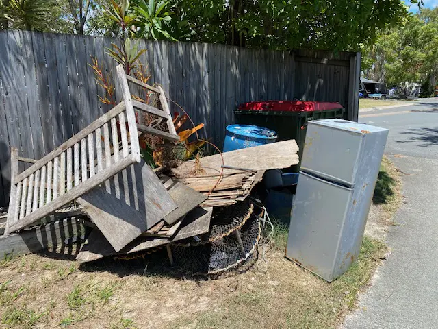 Four tonnes of rubbish