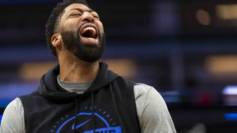 Anthony Davis-Luther Burden III beef: Why Wizards star, Bears WR traded jabs in Instagram comments