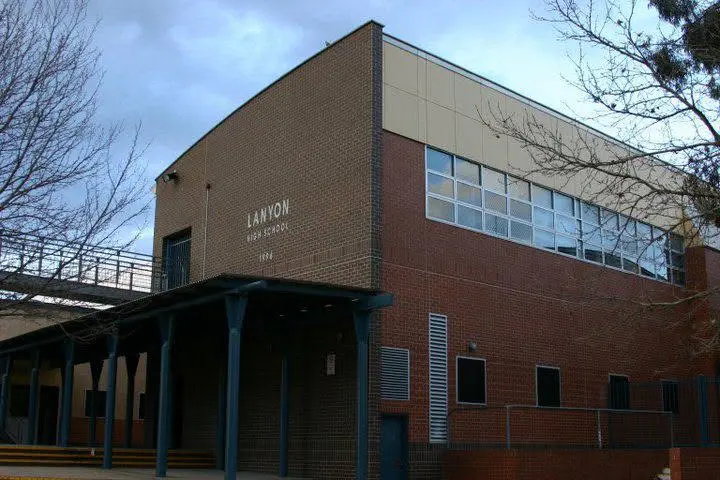 Teen accused of stabbing Lanyon High School student fronts court