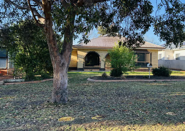 Young developer’s North Griffith housing plan faces neighbour’s privacy objection