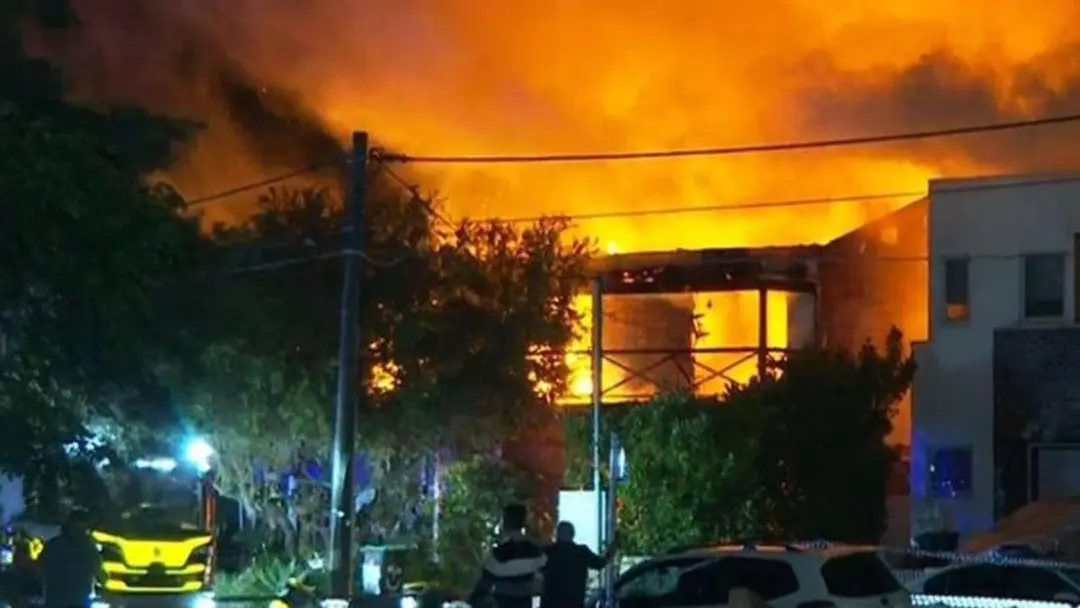Balaclava-clad arsonist sets himself on fire while torching Abbotsford home
