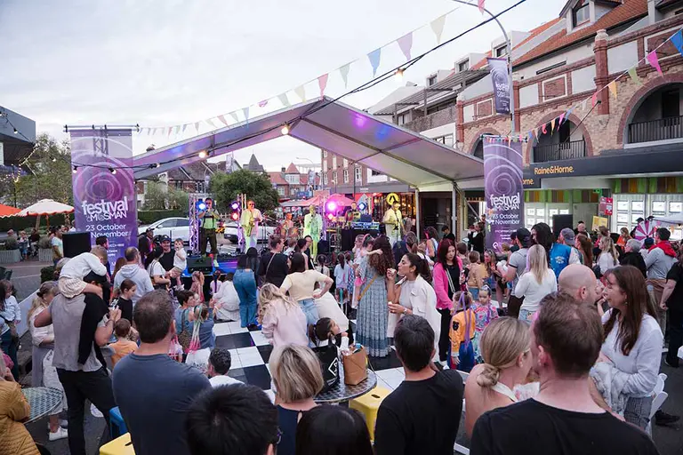 Family Fun: Middle Head Rd closes for Mosman’s free two-day street party.