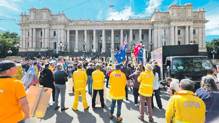 Volunteers call for fleet action