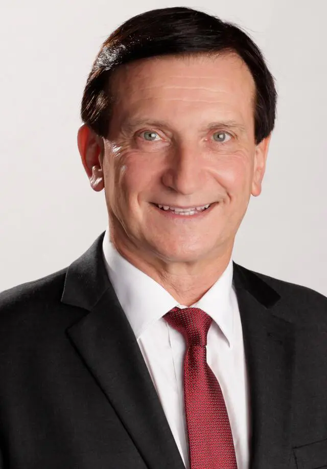 Minister suspends Council
