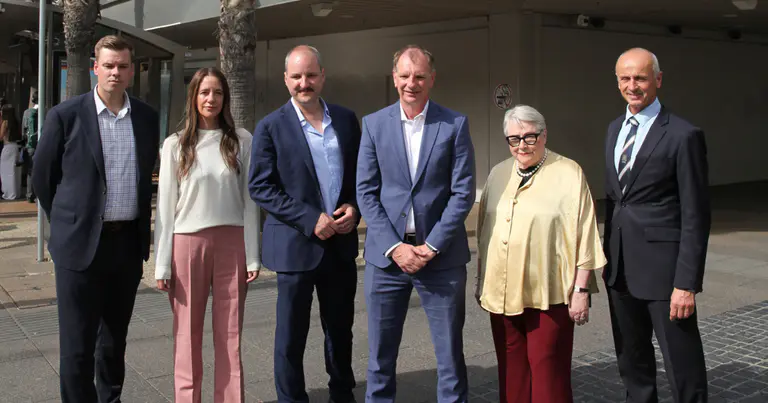 Liberals pledge $30k to finish Lazarus’ new home