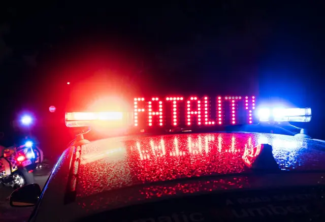 Woman dies after e-scooter crash