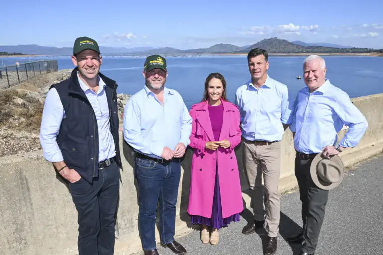 Angus Taylor opens can of worms while soliciting donation for Lib’s last stand