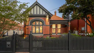 Our five favourite luxury homes for sale within walking distance of the beach