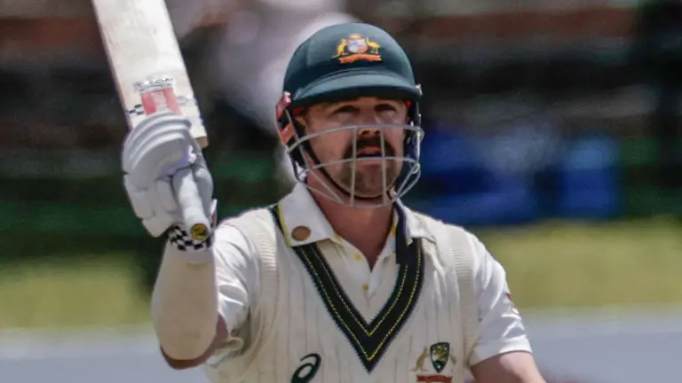Moustachioed Head adds 38-year first to super record