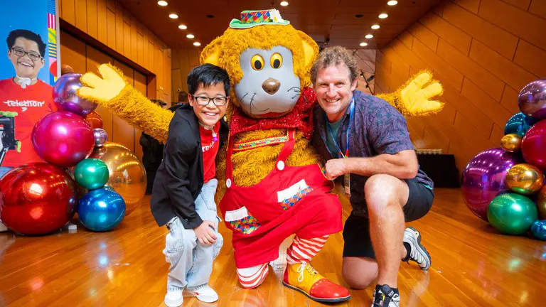 澳大利亚普通民众为患病儿童筹得创纪录的1亿澳元，2026年慈善马拉松Telethon（西澳慈善电视募捐活动）成果惊人