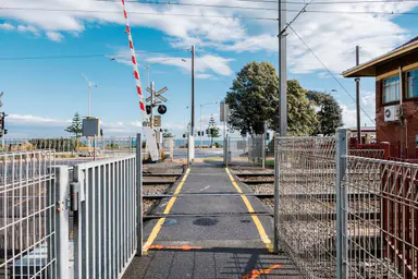 Contract awarded for two level crossings