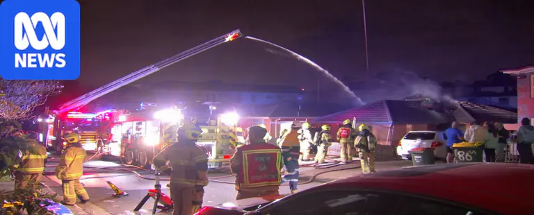 Police investigate arson attacks in neighbouring Melbourne suburbs
