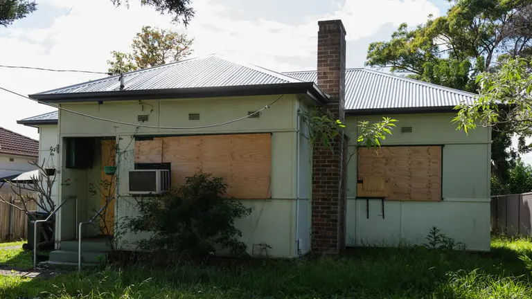 Fire-ravaged Sydney home sparks hot auction