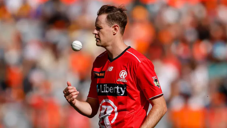 Shoulder surgery rules Behrendorff out of BBL|16