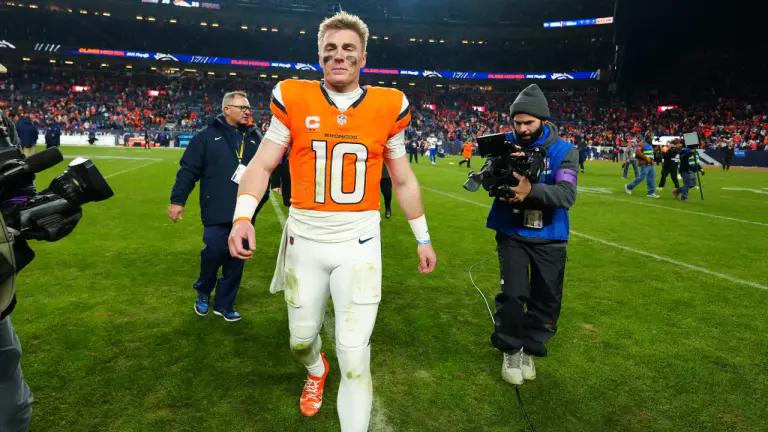 Ryan Fitzpatrick unloads on Bo Nix in rant about ugly TNF performance: 'Disrespectful to the QB position'