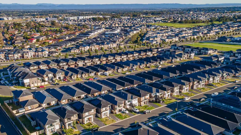 Almost 500,000 mortgage holders plan to refinance as interest rates reach 15-year high