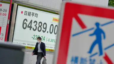 Stocks, bonds cautious before big week for risk