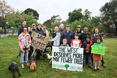 Residents fight for Rupert Street rail buffer