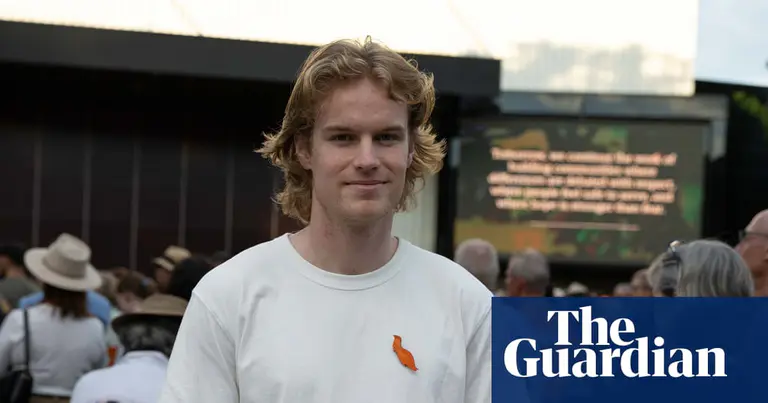 Helen Haines vigil sparks calls for greater safety for women in politics – video