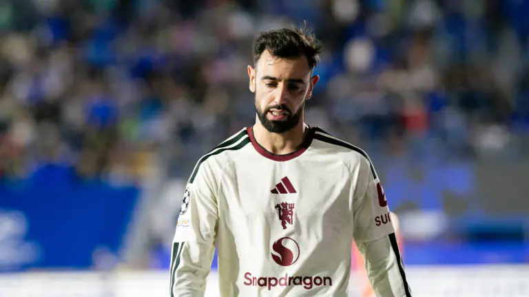 What did Bruno Fernandes say about Man United tactics? Red Devils captain questions Michael Carrick after Como loss