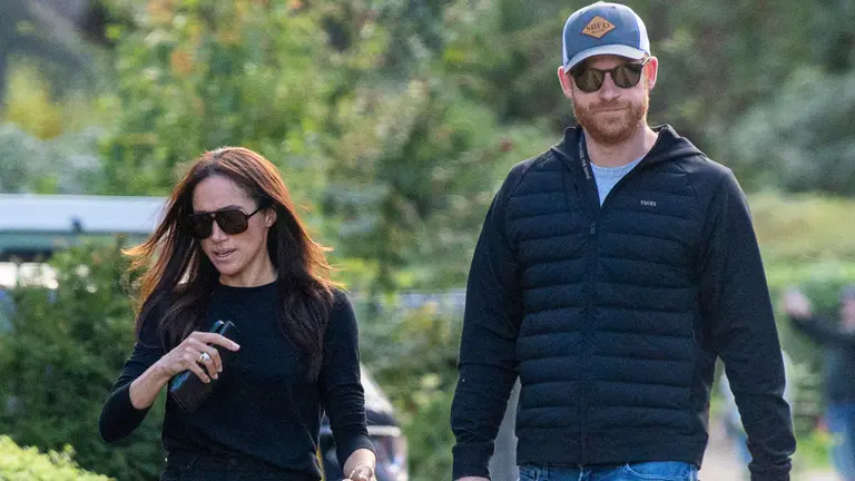 哈里王子 (Prince Harry) 和梅根·马克尔 (Meghan Markle) 在科茨沃尔德 (Cotswolds) 地区引发风波