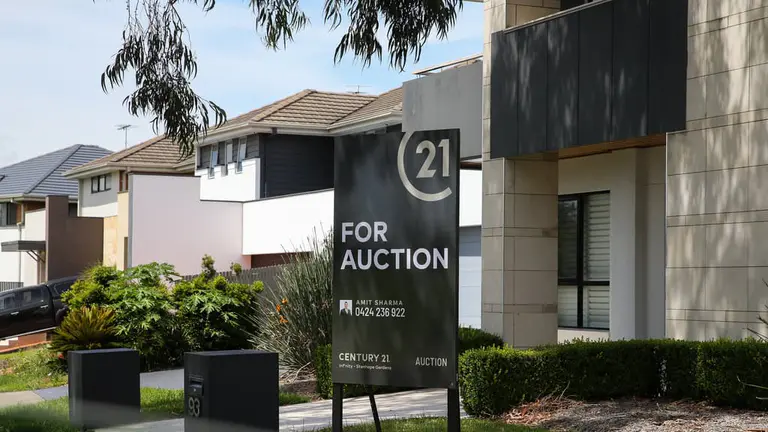 Western Sydney and Dubbo top buyer surge as NSW house sales plunge