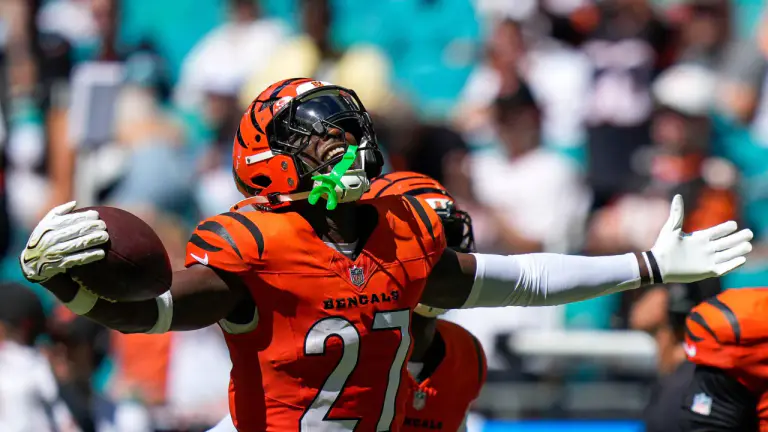 말릭 윌리스 (Malik Willis)의 '패배 요인'을 알아낸 벵갈스 (Cincinnati Bengals) 수비수
