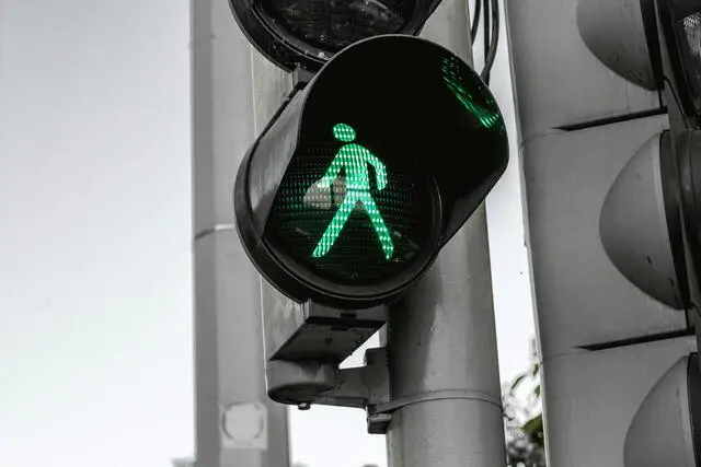 Ballan Road traffic lights to switch on three months early