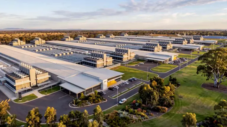 Wagga Wagga residents fight $15b data centre plan amid fears for rural land