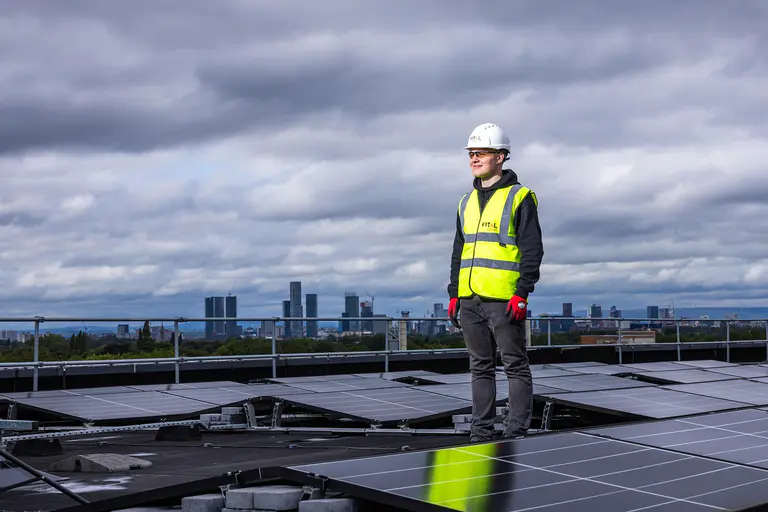 Victoria expands solar rebates for apartments to cut electricity bills