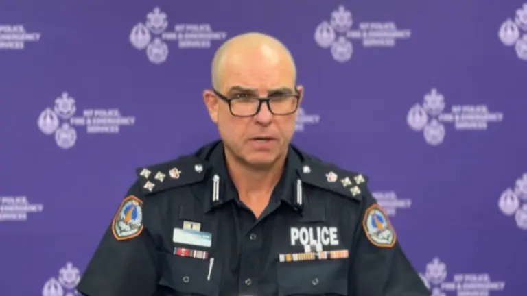 Man arrested after teenage girl dies in suspicious circumstances in Alpurrurulam, NT