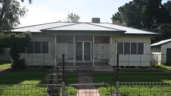 Sydney investor snaps up three houses for $340k