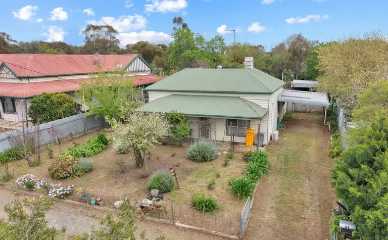 Rundown renovator’s delight snapped up for $80k as bargain-hunters chase cheap houses