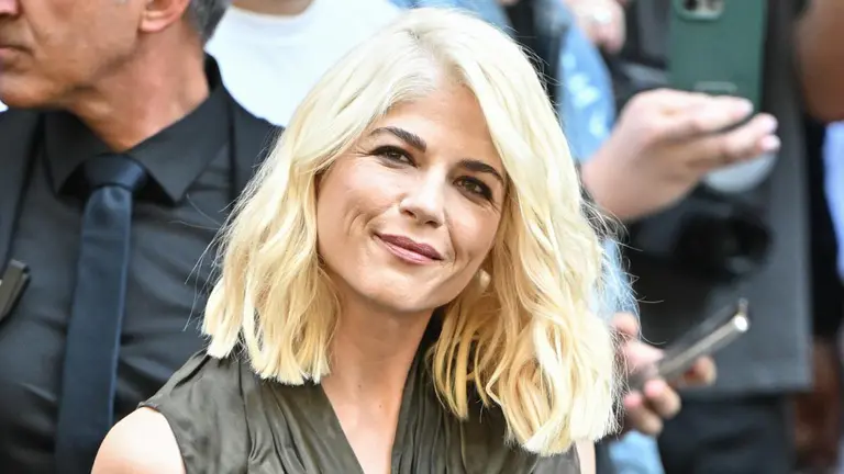 셀마 블레어 (Selma Blair), 기내 소동 후 보석으로 풀려나