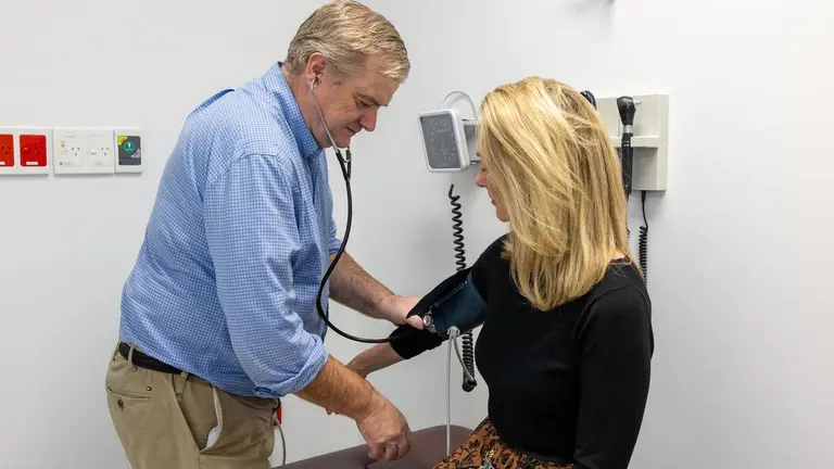 Medical trial aims to beat 'widow maker' heart attacks