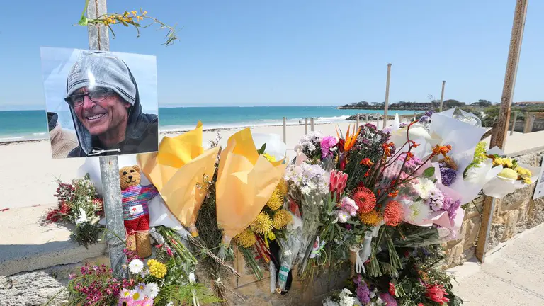 Family of Greg O’Neill invites locals to gather at Sorrento Beach in blue and honour his memory