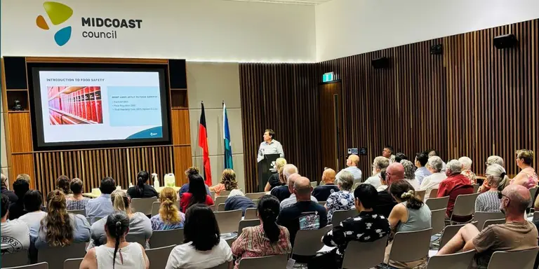 MidCoast Council（中海岸市议会）邀请餐饮企业参加免费食品安全研讨会，助力达到行业标准