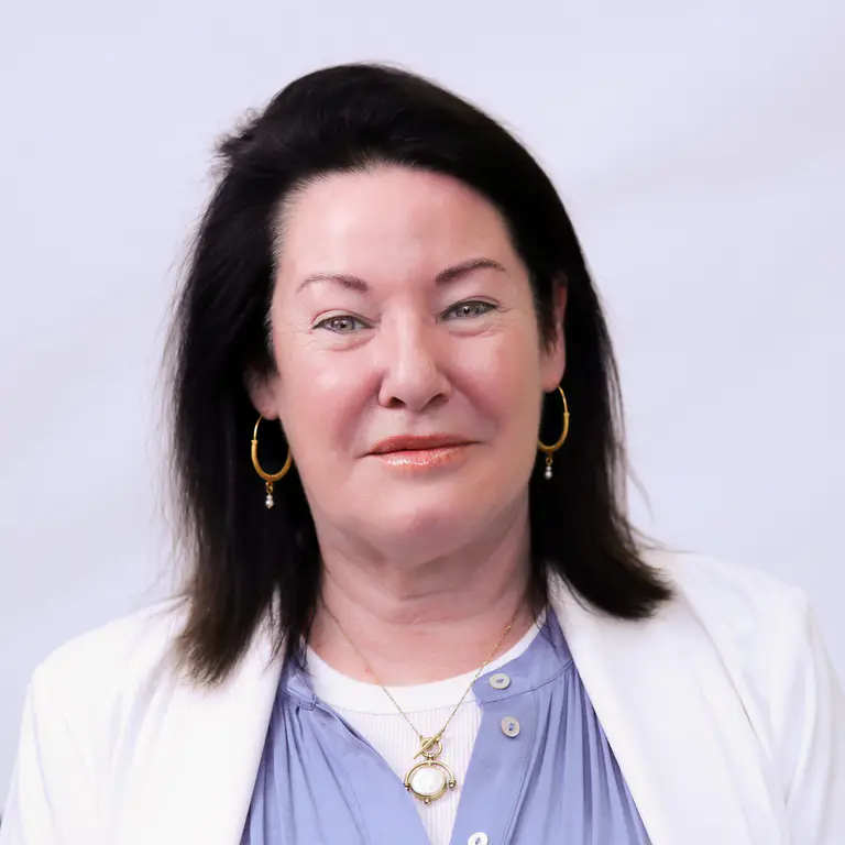Council director wins Women in Local Government award