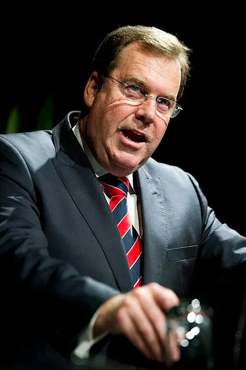 Former Labor A-G Robert McClelland set to be new anti-corruption boss