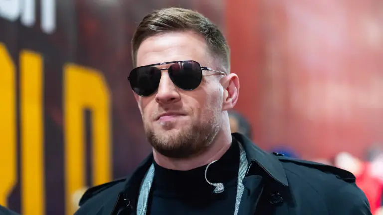 CBS makes major J.J. Watt career announcement that shakes up broadcast world
