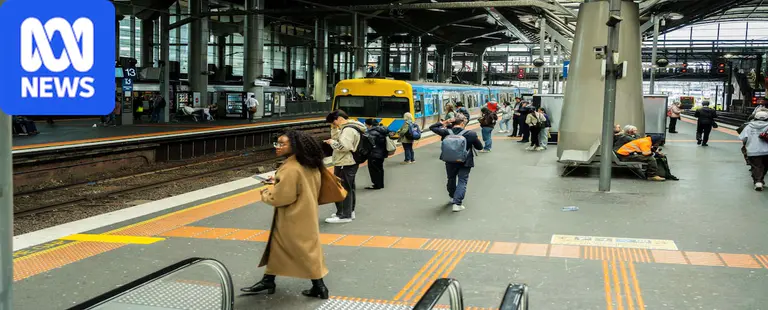 Vic Chamber of Commerce warns over Labor's $30-a-week transport cap