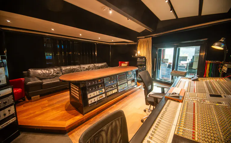 Grove Studios joins forces with University of Canberra