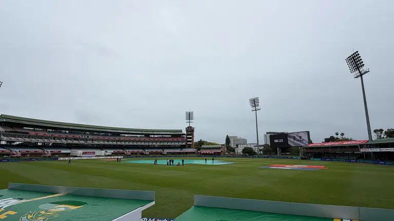 As it happened: Head ton, Boland grit in vain on day five